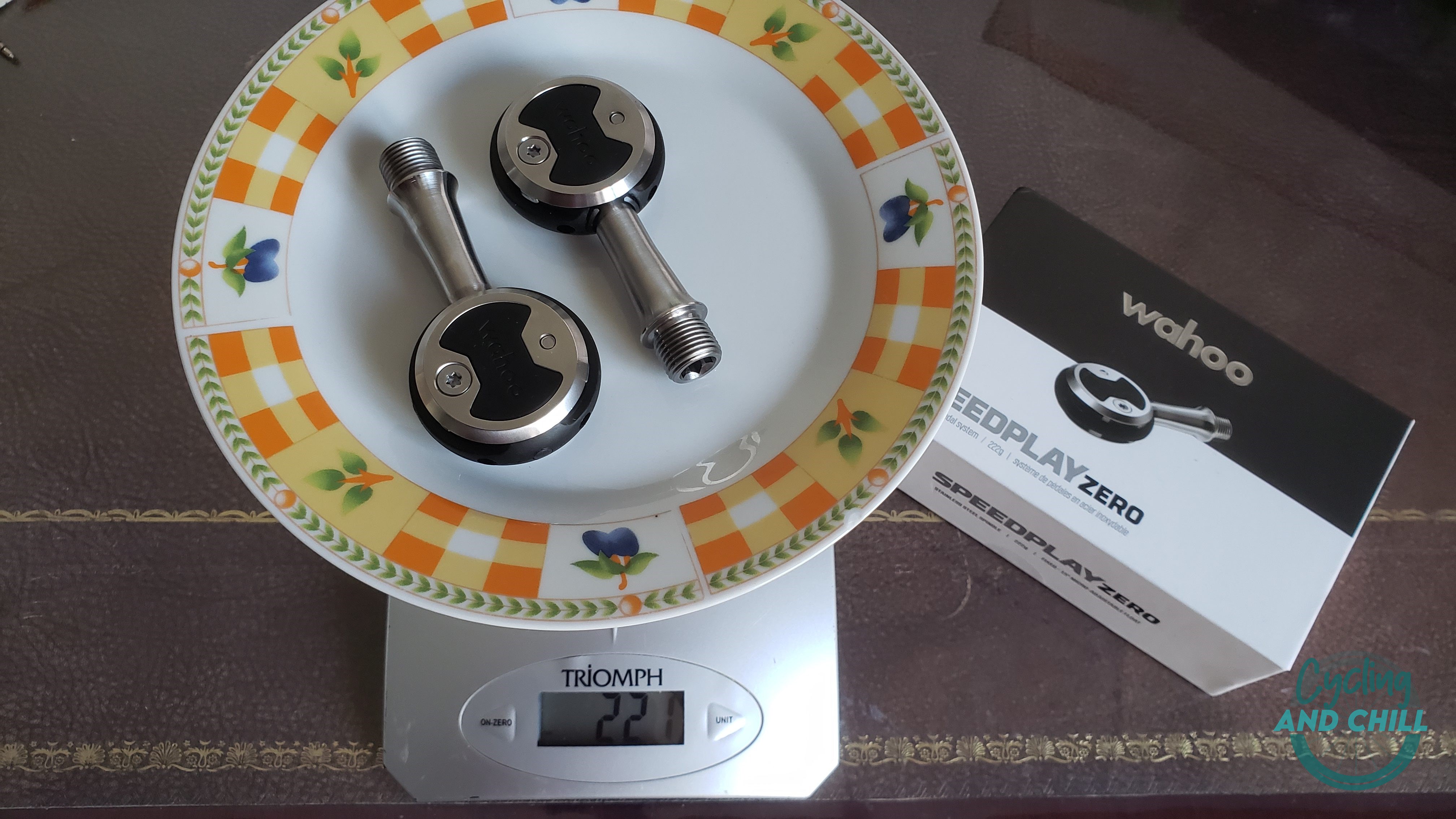 Pesée des pédales Wahoo Speedplay Zero avec un axe en Inox