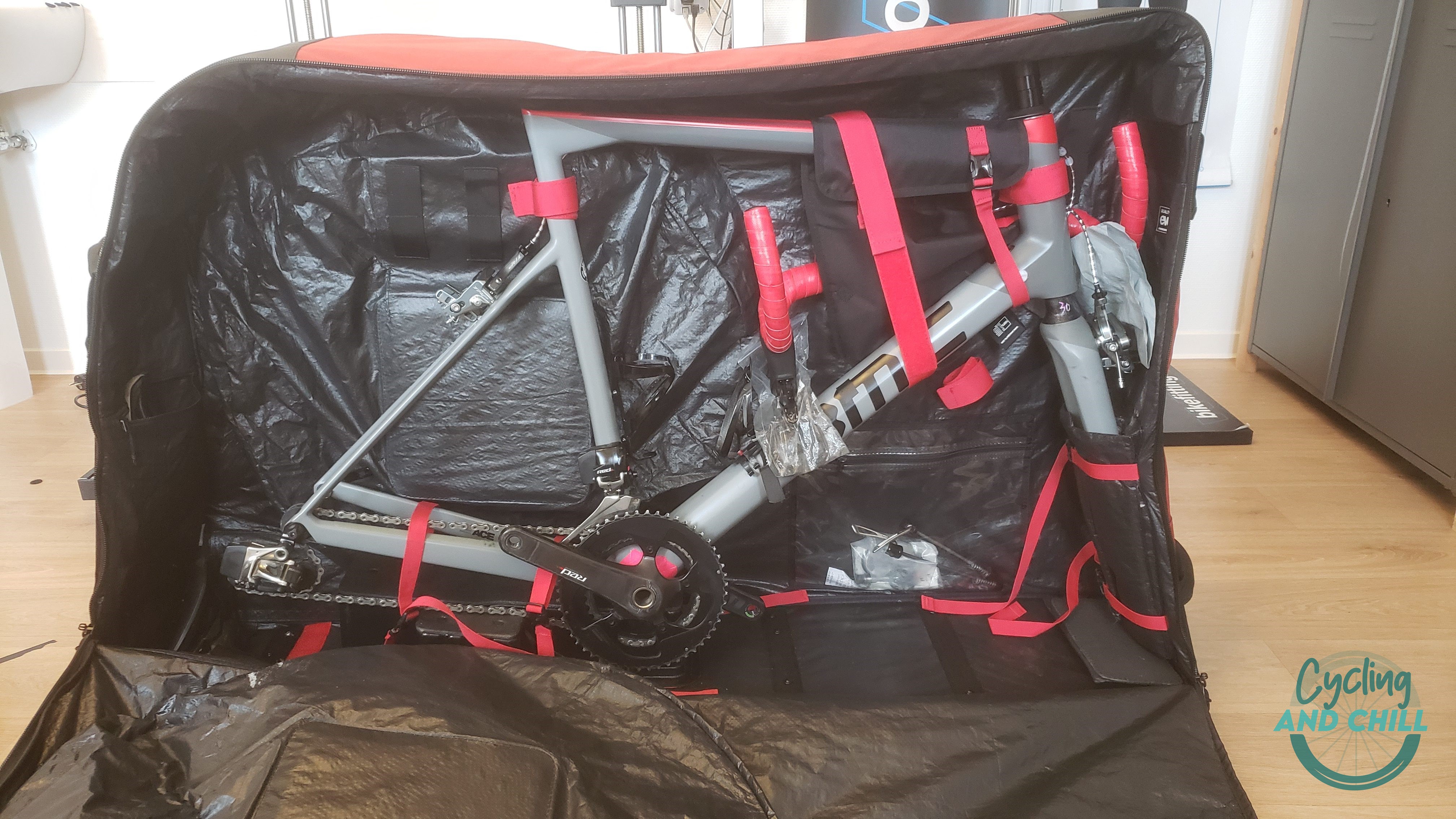 BMC Teammachine SLR01 dans la EVOC Bike Stand
